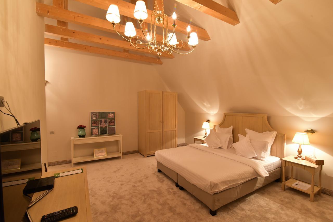 Lacul Verde Resort Плоешти Экстерьер фото